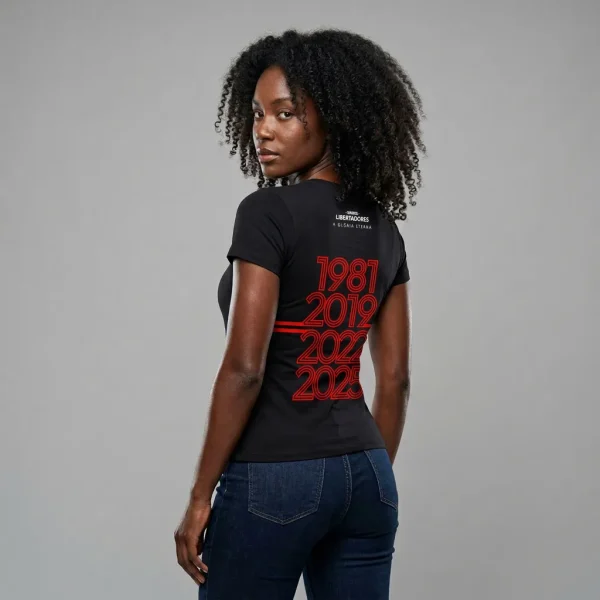 Camiseta Baby Look Preta Tetracampeão